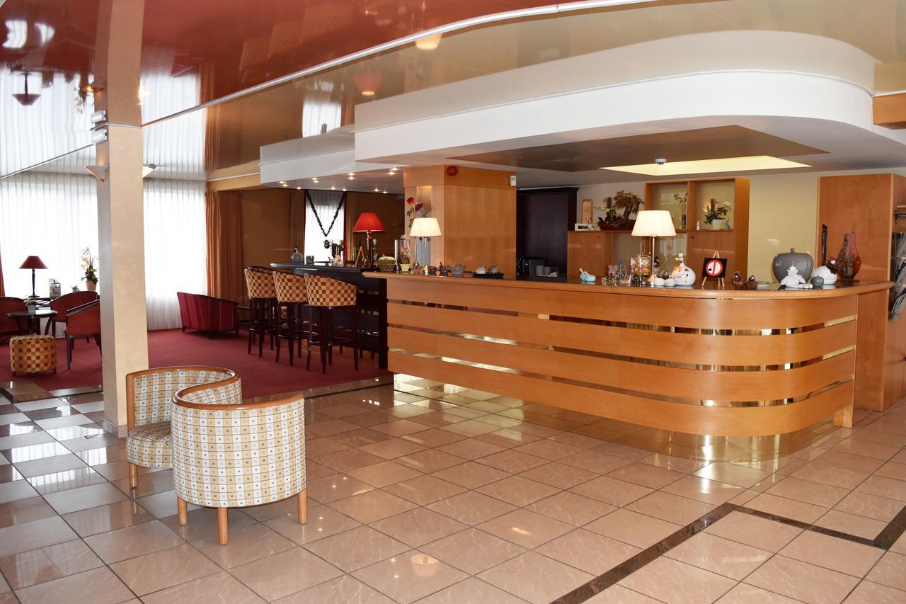 Hotel Le Pole Europeen 아우반게 외부 사진